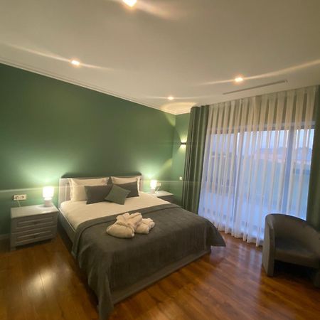 Apartamento Royal Rest Bilokrynychchya Exterior foto