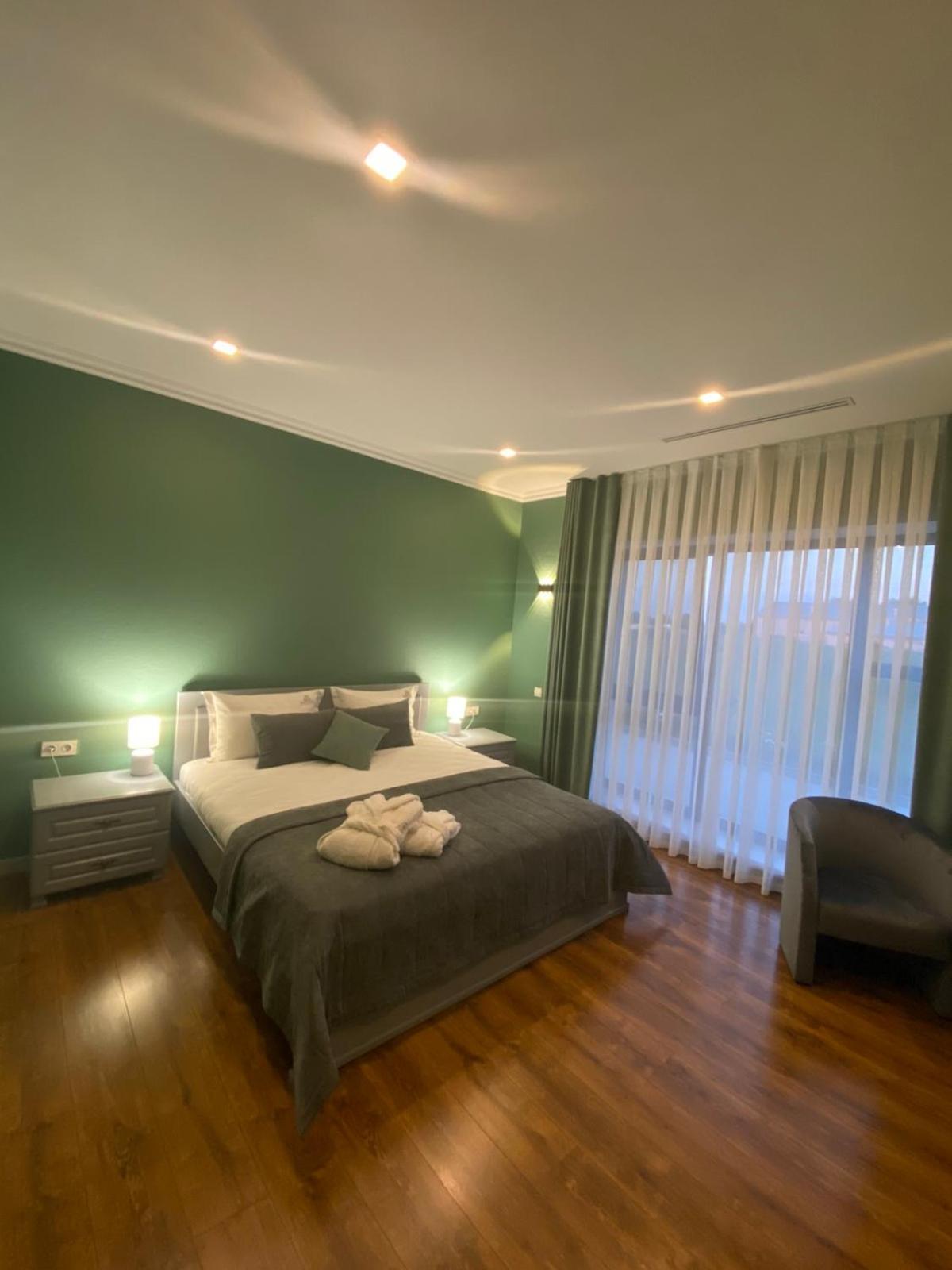 Apartamento Royal Rest Bilokrynychchya Exterior foto